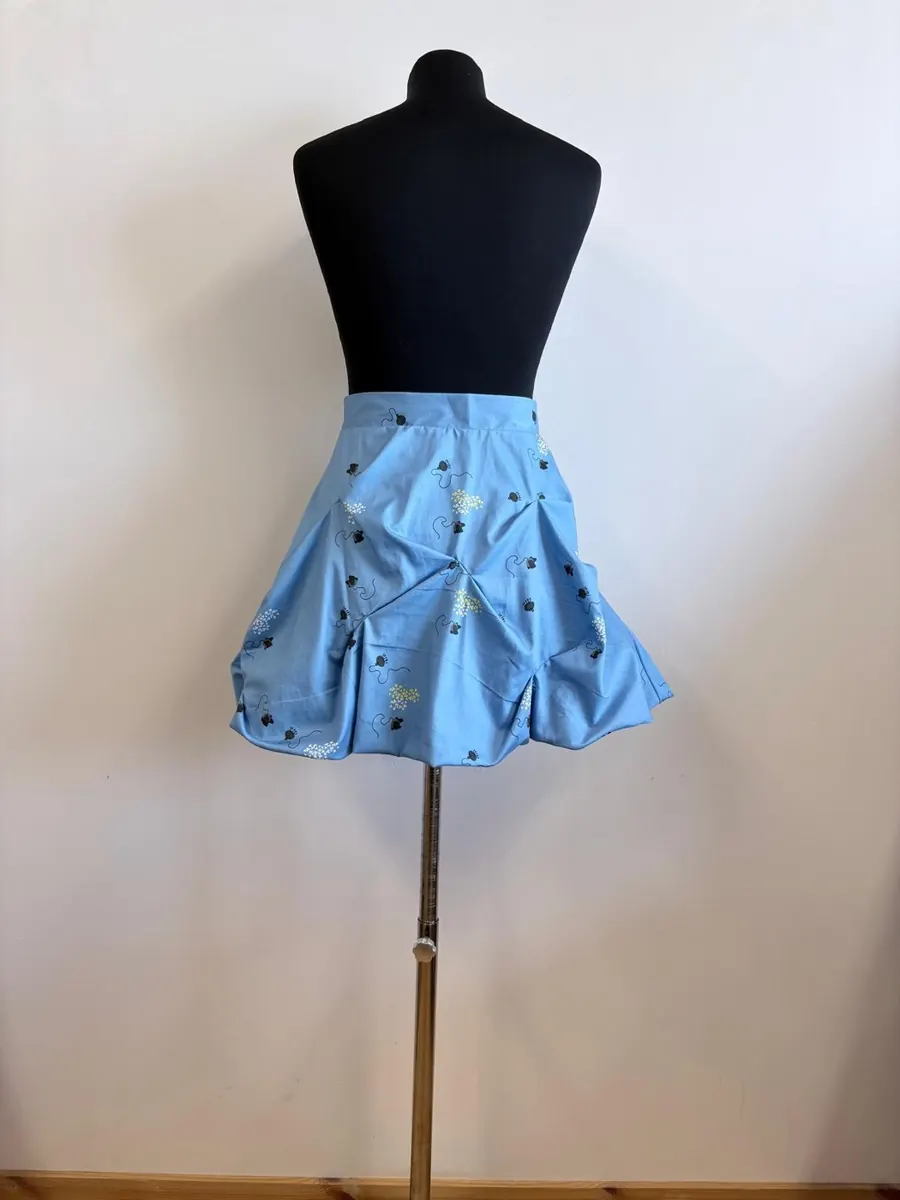 Irregular-Pleat Skirt detail 2