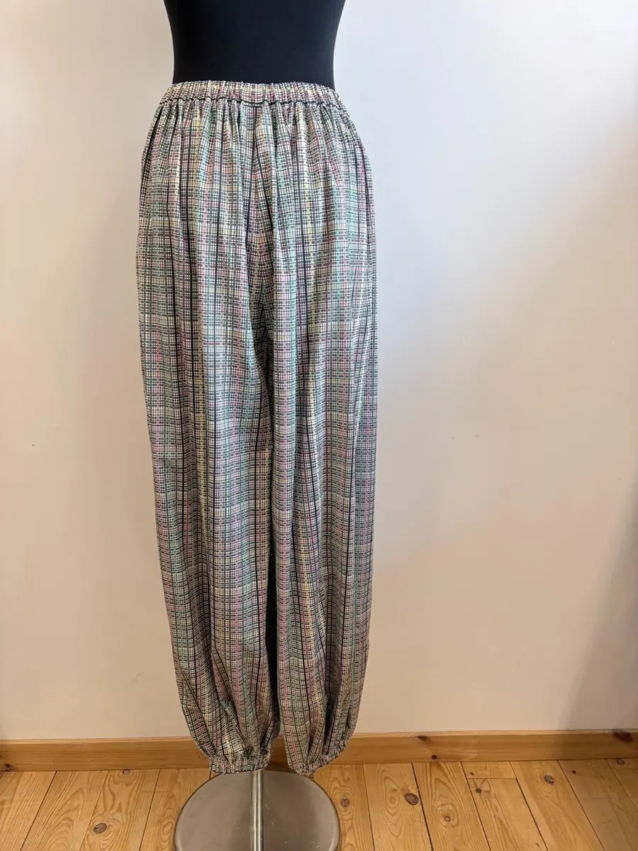 Cuffed Cotton Trousers detail 2