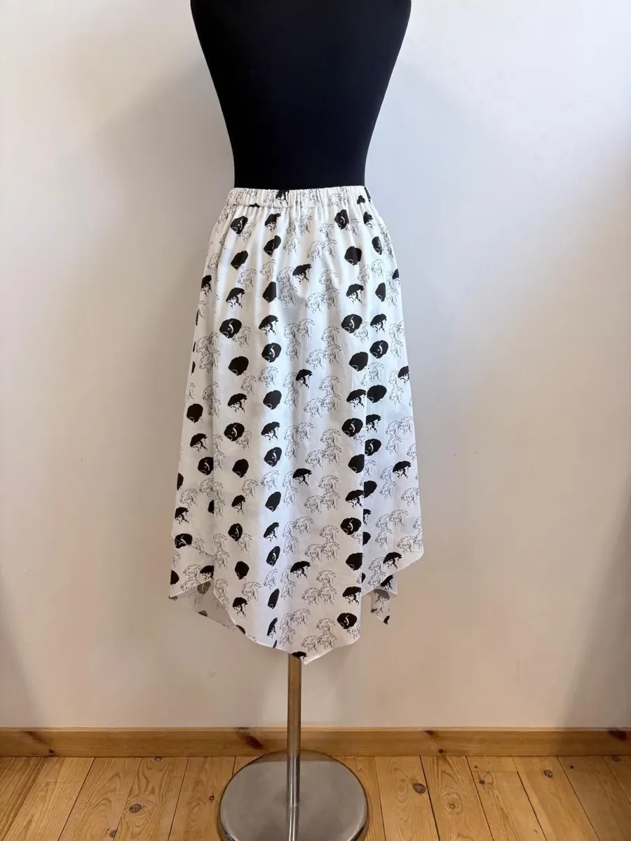 Double-Layered Skirt detail 2